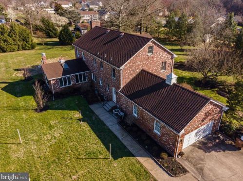 520 Lakeview Dr, Auburn, NJ 08085-1248