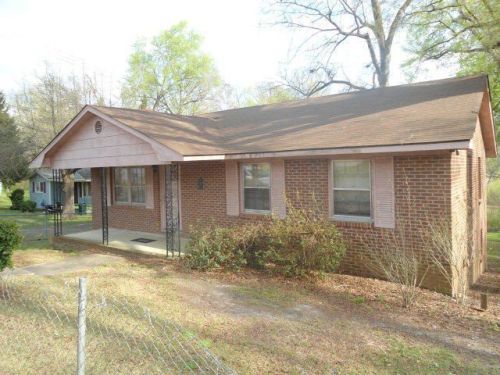 1020 Armstead St, Rockingham NC  28379-3812 exterior