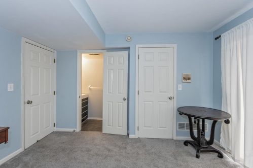 231 Hastings St, Cincinnati OH 45219-1420 exterior