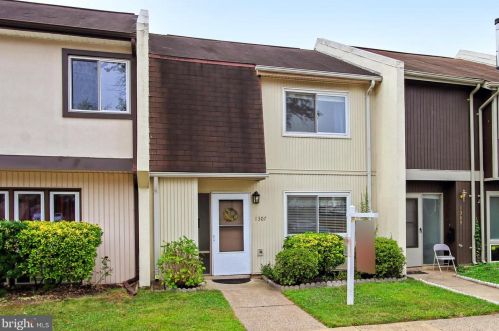 1307 Wexford Ct, Herndon, VA 20170-3512