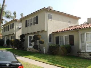 104 Mountain St, Glendale CA  91202-1973 exterior