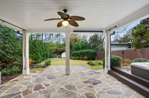 2574 Ashford Rd, Atlanta GA  30319-3204 exterior