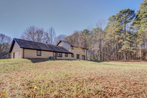 3401 Monica Ln, Conyers GA  30094-3934 exterior