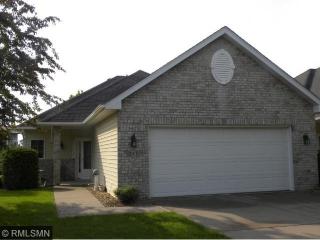 247 Summit Point Dr, Hastings, MN 55033-1638