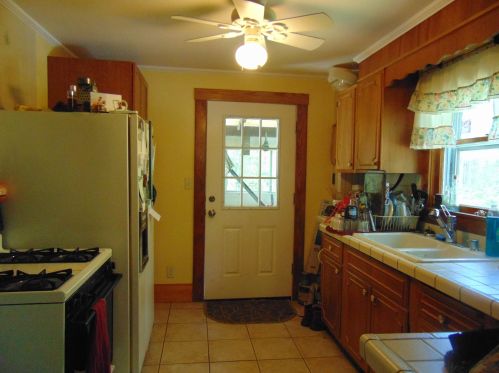 11 Bassett Ct, Marlborough, NH 03455-2406