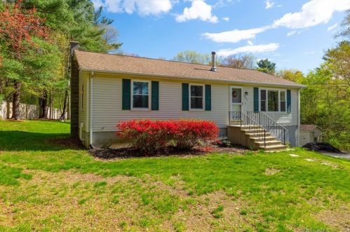 293 Brickhouse Rd, Killingly, CT 06239-3407