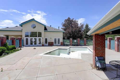 550 Mohawk Dr, Boulder CO  80303-3712 exterior