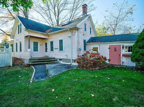 114 Spring St, Cheshire CT  06410-2720 exterior