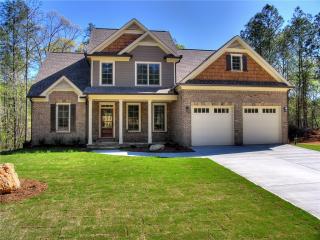 65 Mission Hills Dr, Euharlee, GA 30120-7488
