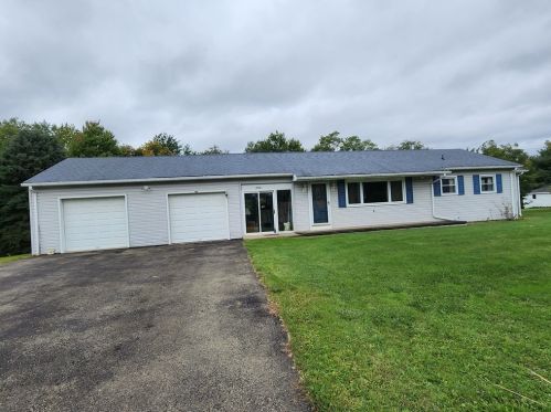 3732 Balsinger Rd, Vandergrift, PA 15690-6088