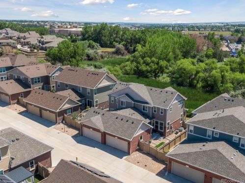 14744 Crestridge Dr, Aurora CO 80015-4207 exterior