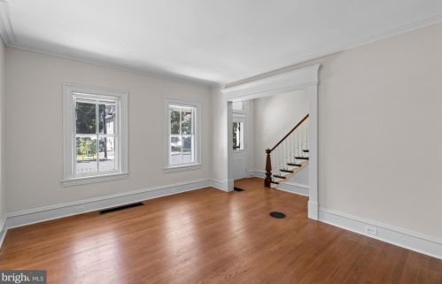 121 Ctr St, Haddonfield NJ 08033-1803 exterior