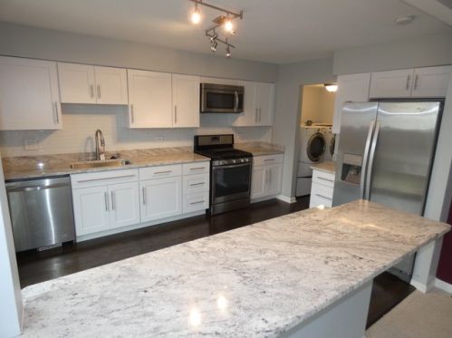 552 Alton Ct, Carol Stream IL  60188-9212 exterior