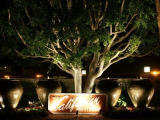6242 Warner Ave, Huntington Beach CA  92647-5187 exterior