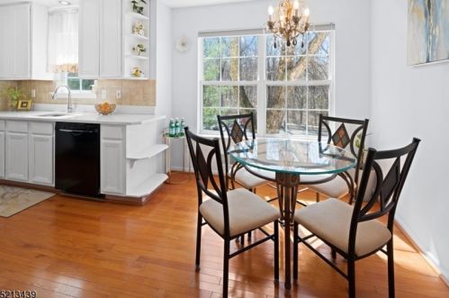 5 Garfield Way, Princeton NJ  08540-1669 exterior