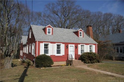 78 Durwin St, Middletown, CT 06457-5104