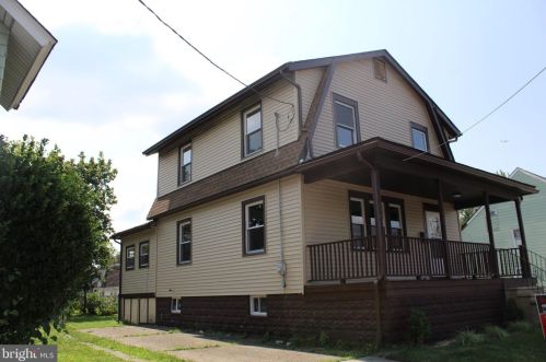 26 Crescent Blvd, Camden NJ  08108-1042 exterior