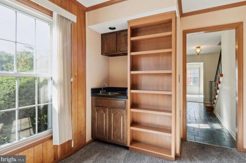 2417 Gate Dr, Silver Spring MD 20906-2207 exterior