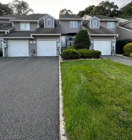 39 Lapis Cir, Town Center, NJ 07052-2158