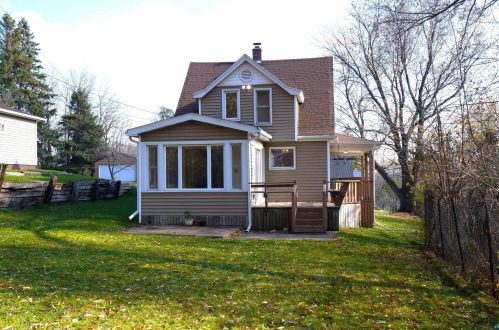 3749 Carlton St, Duluth, MN 55807-1648