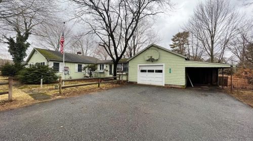 107 Bassetts Bridge Rd, North Windham, CT 06250-1300