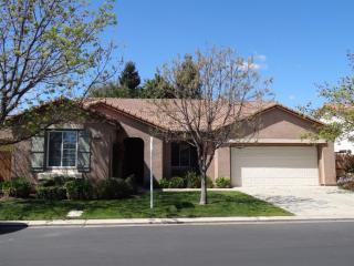 8697 Talladega Way, Fresno, CA 93720-5336