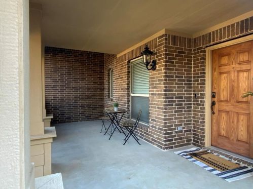 4512 Westcliffe Dr, Midlothian, TX 76063-8649