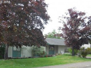 55 Moss St, Lowell, OR 97452-9646