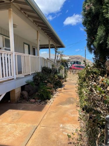 85-1375 Kamaileunu St, Nanakuli, HI 96792