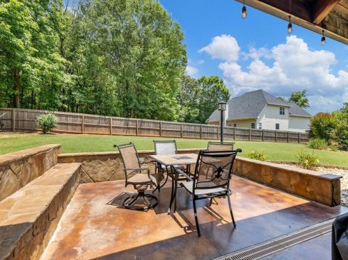 214 Palmer Ct, Jefferson GA  exterior