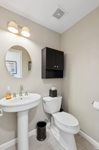 4421 Yosemite Ct, Englewood CO 80111-1230 exterior