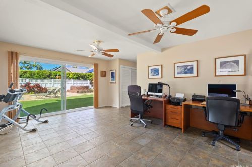 4579 Aukai Ave, Honolulu HI  96816-5205 exterior