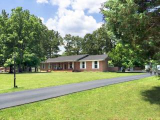 1103 Royal Trl, Manchester, TN 37355-2629