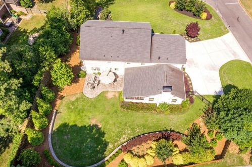 425 Breakwater Rdg, Atlanta GA  exterior