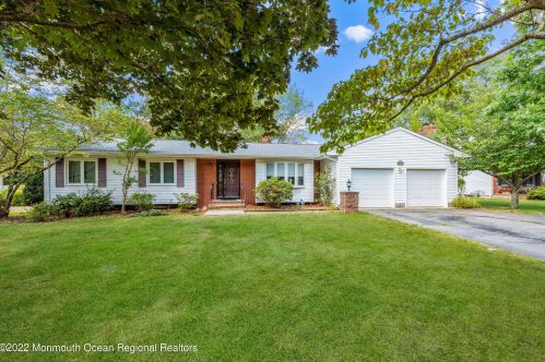 370 Brewers Bridge Rd, Jackson Twp, NJ 08527-3945