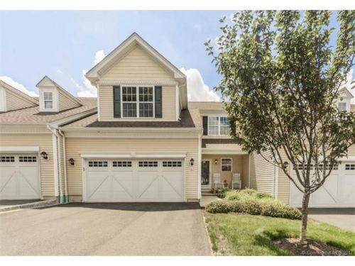 82 White Oak Dr, Waterbury, CT 06712-1489