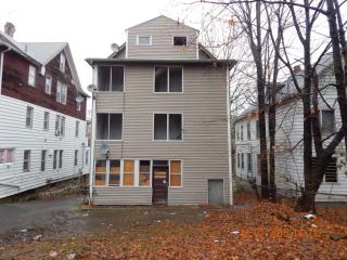 77 Draher Ave, Waterbury, CT 06708-3578