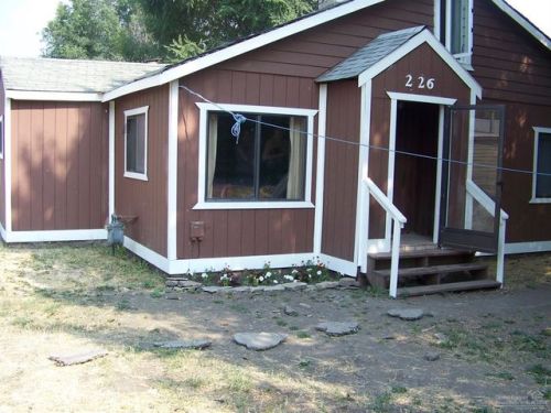 226 Willowdale Dr, Prineville, OR 97754-2507