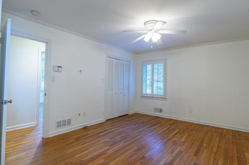 1543 Knob Hl Dr, Atlanta GA  30329-3208 exterior