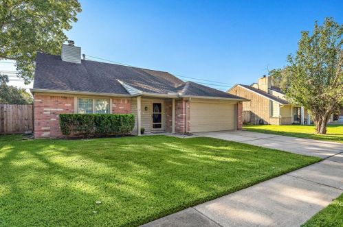 3609 Dorothy Ln, Pearland, TX 77581-5317