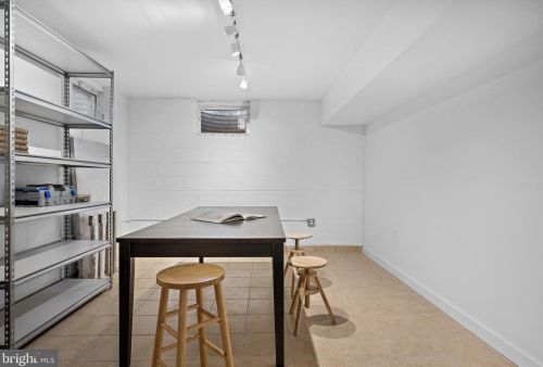 69 Laurel Rd, Princeton NJ 08540-2708 exterior