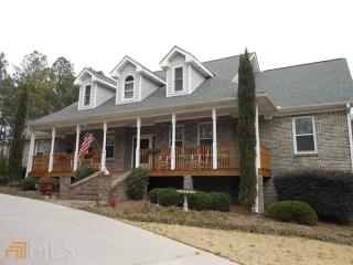 128 Maple Valley Dr, Jenkinsburg, GA 30234-2117