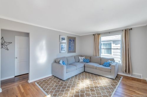 2661 Gaylord St, Denver CO  80205-4619 exterior