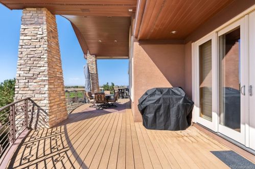 15421 Fairway Dr, Denver CO  80022-5221 exterior
