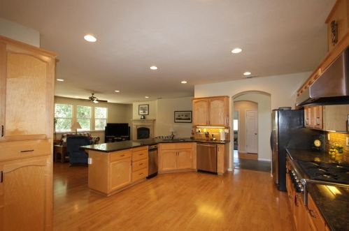 23477 Shadow Dr, Auburn, CA 95602-8356