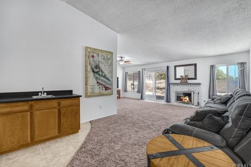 7760 Maria Dr, Riverside CA  92509-7059 exterior