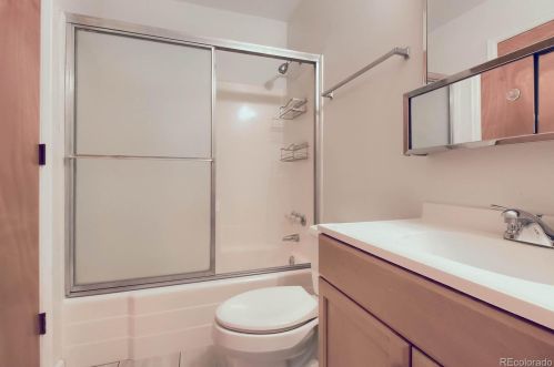 1618 Genoa St, Denver CO  80011-5325 exterior