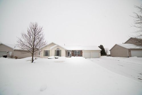 711 Platt Way, Hudson, IL 61748-9033