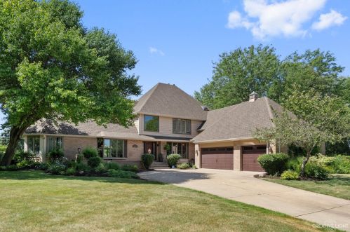 24304 Woodhall Ct, Naperville, IL 60564-8218