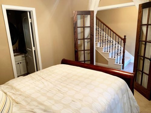 2500 Rockbrook Dr, Lewisville, TX 75067-3804